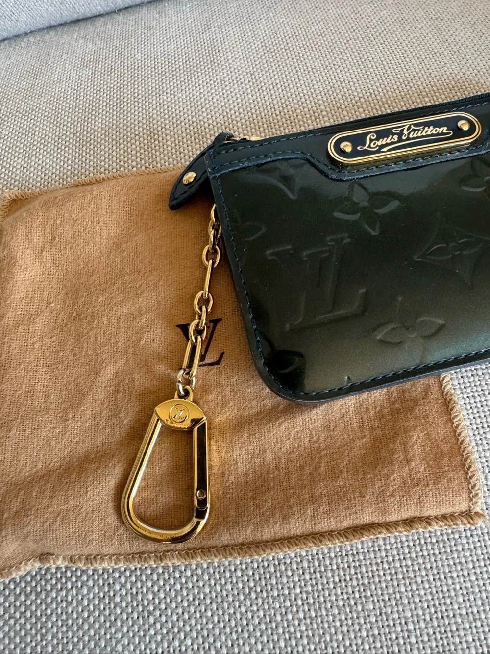 Louis Vuitton Dark Green Vernis Monogram Key Cles with Gold Hardware